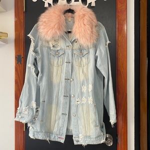 denim jacket with faux fur collar